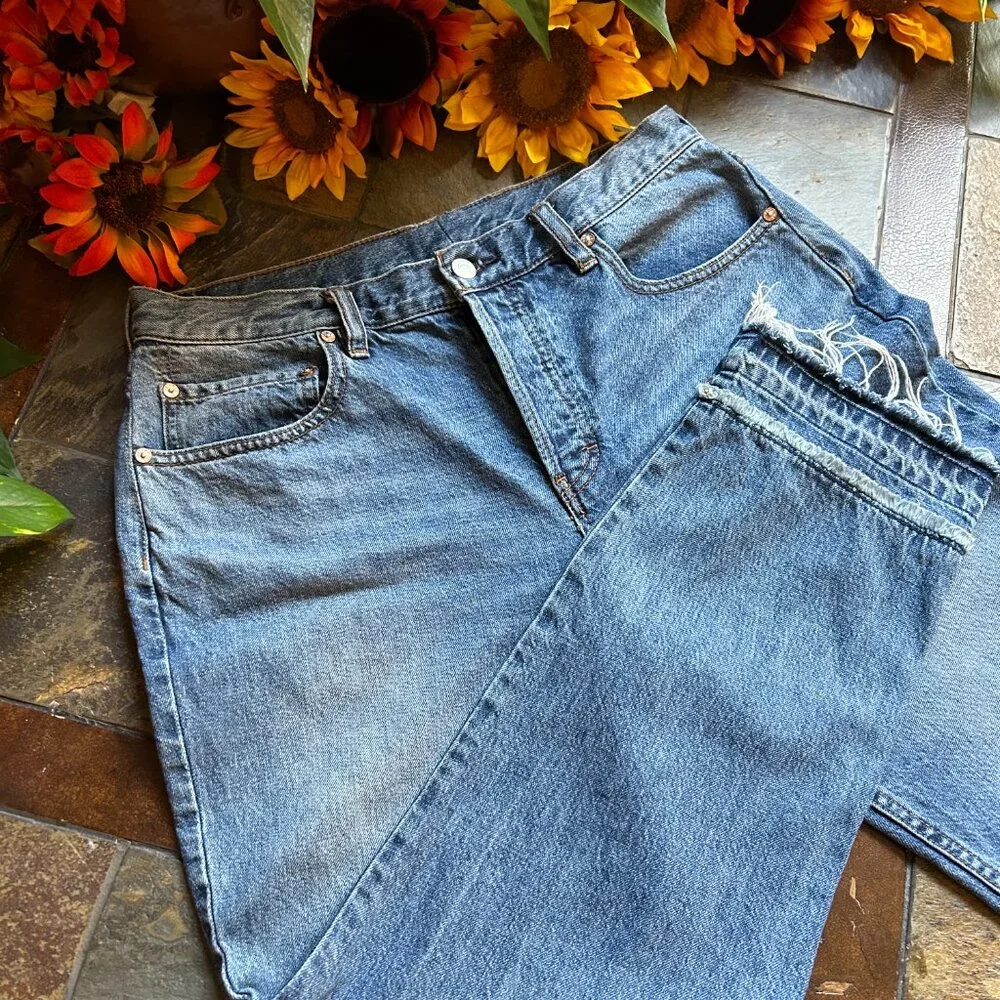 We the Free Button-Fly Jeans w/Double-Frayed Hem - Picture 5 of 16